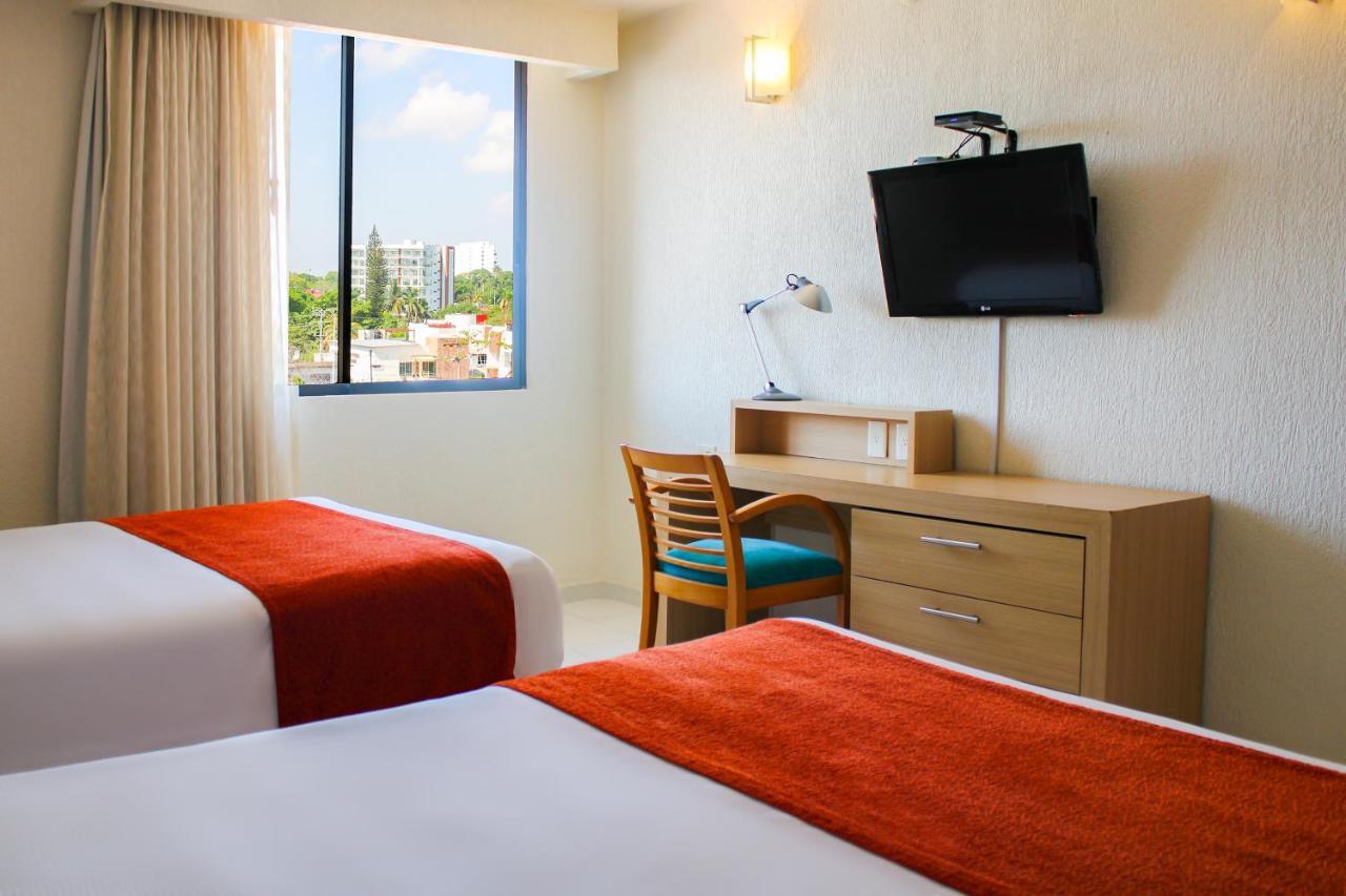 Hotel & Suites Real Del Lago Villahermosa Εξωτερικό φωτογραφία