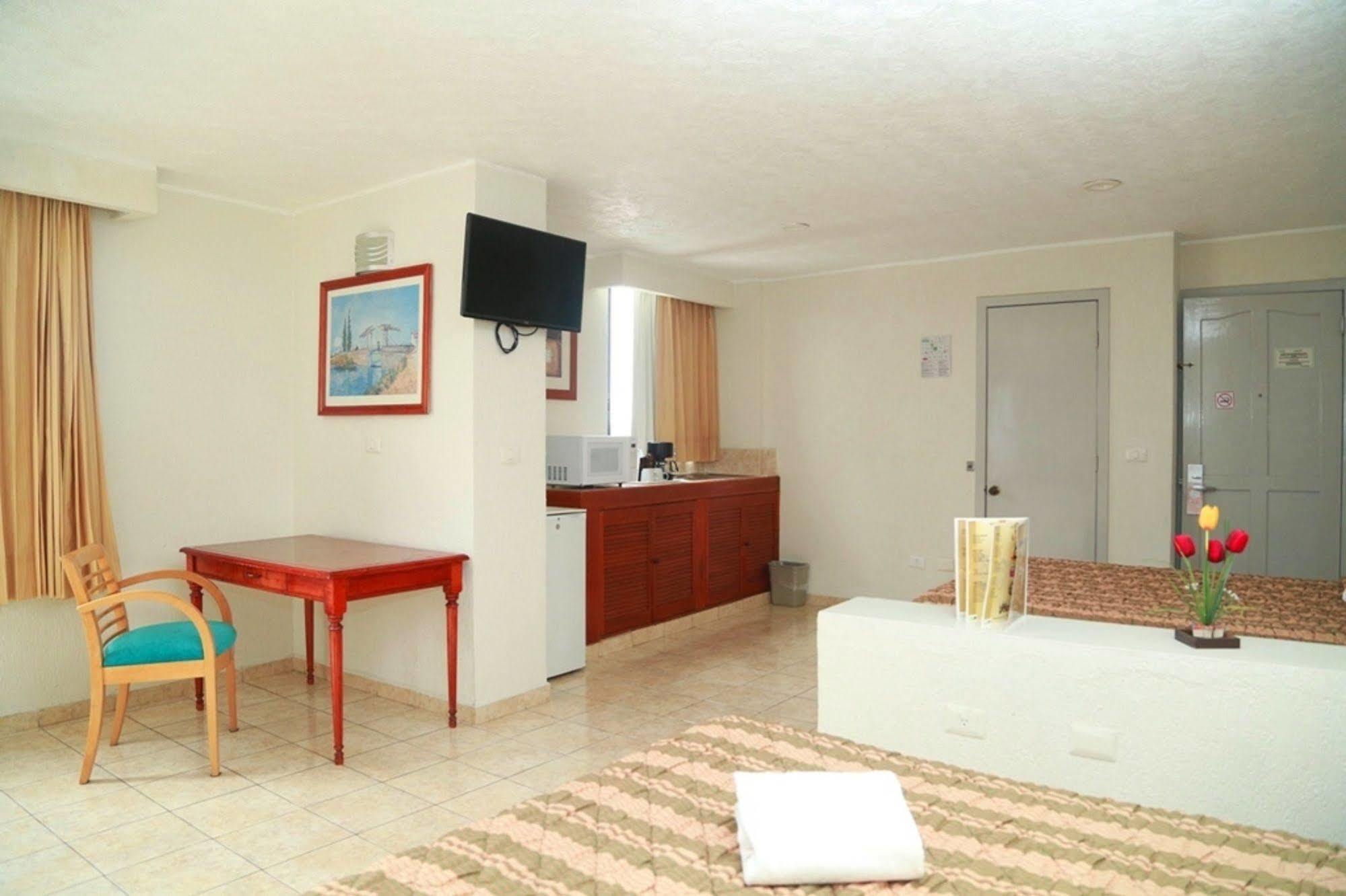 Hotel & Suites Real Del Lago Villahermosa Εξωτερικό φωτογραφία