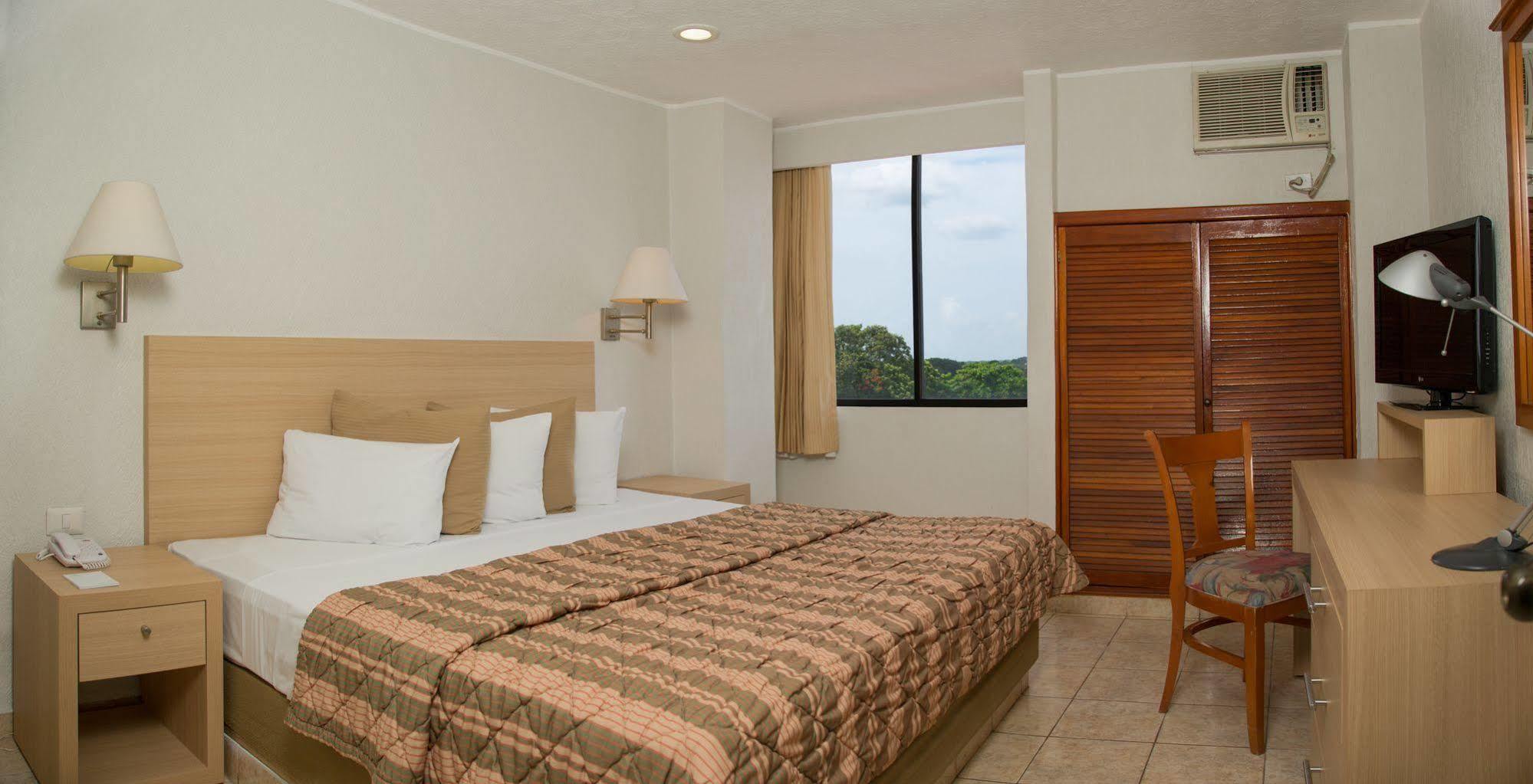 Hotel & Suites Real Del Lago Villahermosa Εξωτερικό φωτογραφία